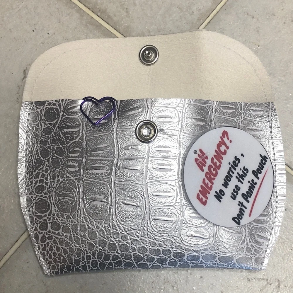 N/A compact silver